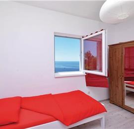 2 Bedroom Apartment near Ivan Dolac, Hvar Island, Sleeps 4